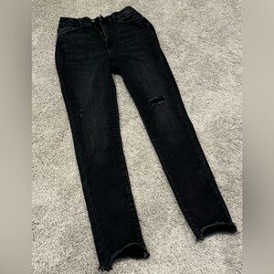 Old Navy Girls Extra High Rise Rockstar Jegging | Size 18, Distressed Black